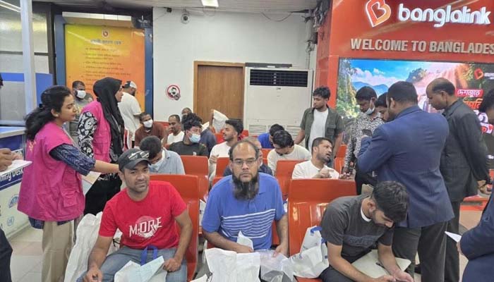 আরও ২৩ বাংলাদেশিকে ফেরত পাঠাল যুক্তরাষ্ট্র