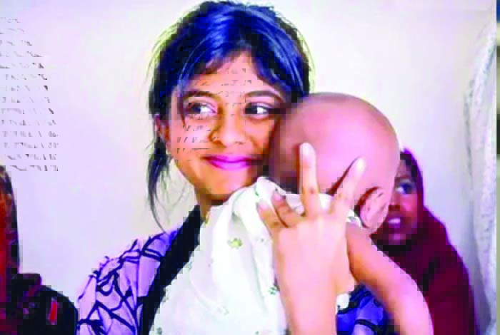 সাত মাসের শিশুর দায়িত্ব পেলেন ১৩ বছরের মা