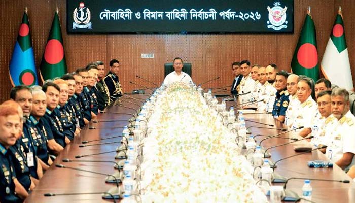 রাজনৈতিক মতাদর্শ নয়, পেশাগত যোগ্যতা হবে পদোন্নতির মানদণ্ড: প্রধানমন্ত্রী