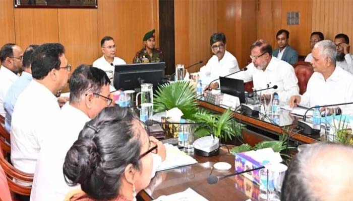 জনগণের অর্থ ব্যয়ে সতর্ক থাকতে কর্মকর্তাদের নির্দেশ প্রধানমন্ত্রীর