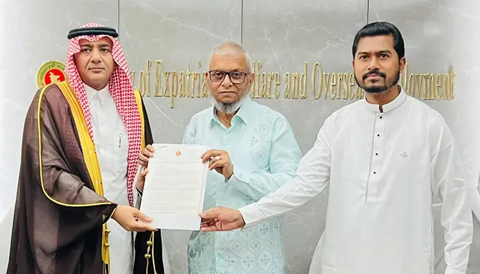 ইকামার মেয়াদ শেষ হলেও সৌদিতে প্রবেশের সুযোগ পাবেন প্রবাসীরা